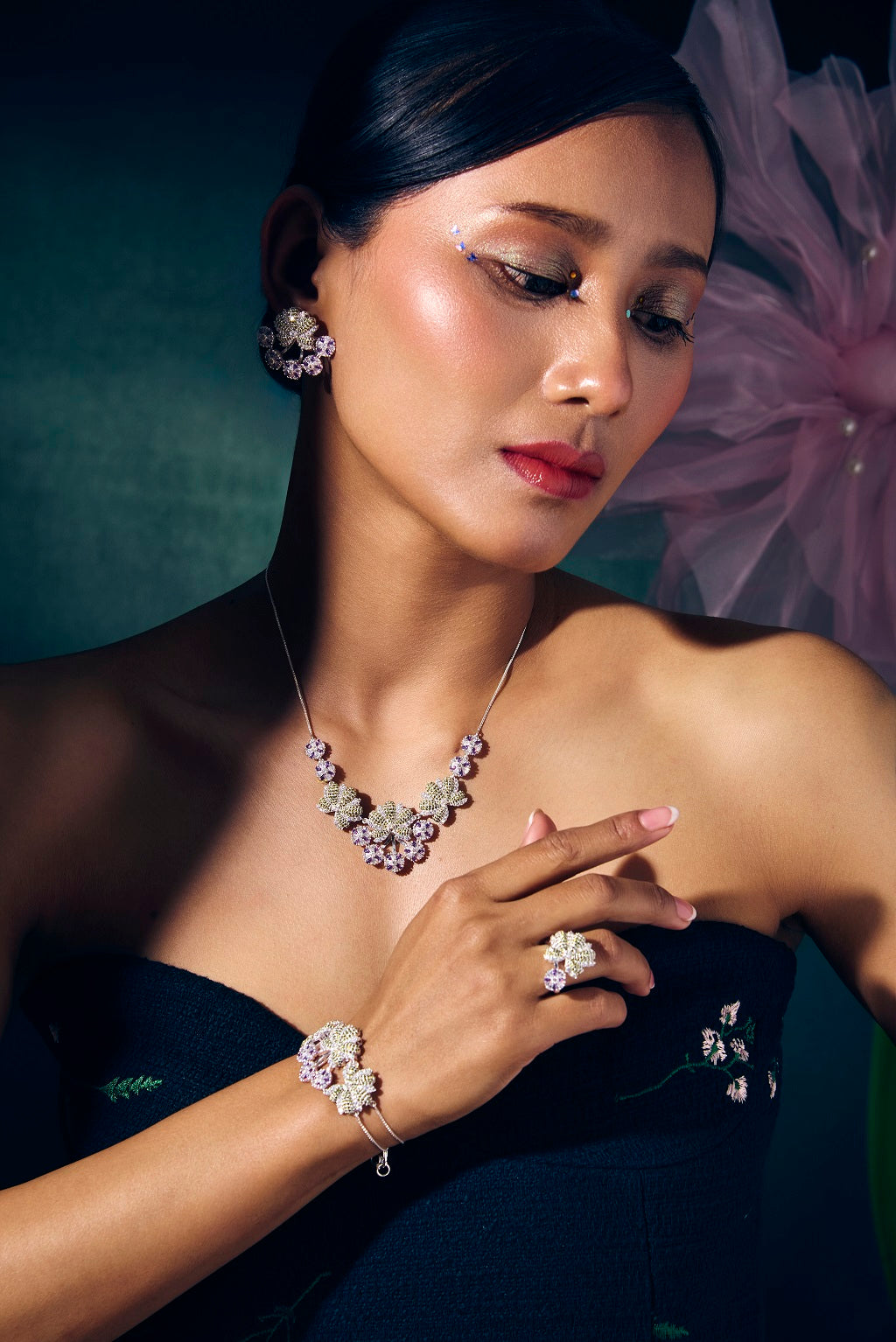 Calico Aster Necklace