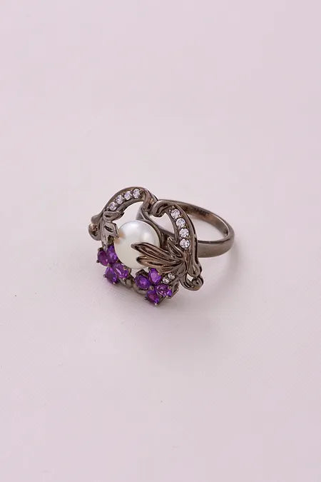 Gardenia ring