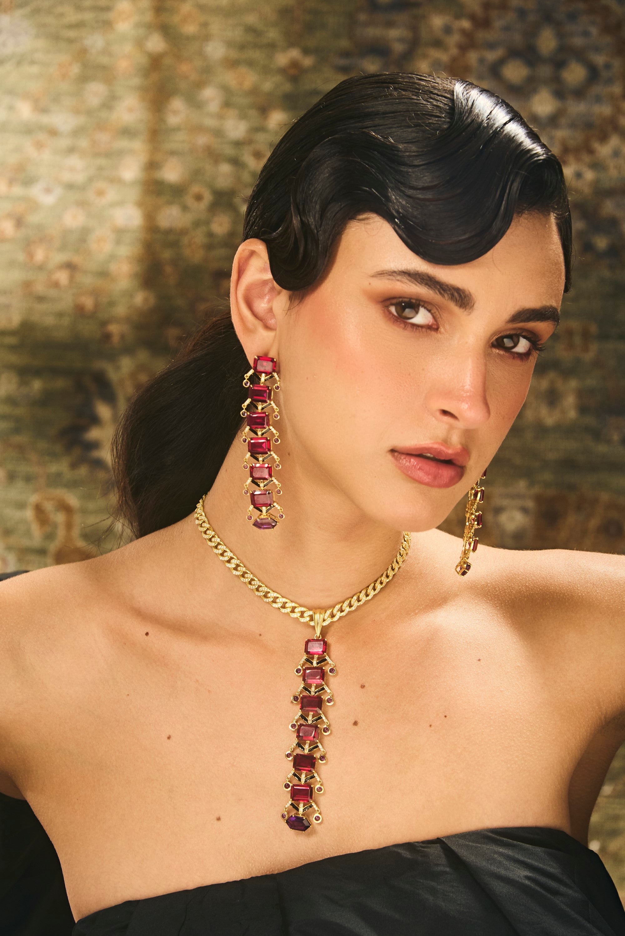 Baahar Long Earring