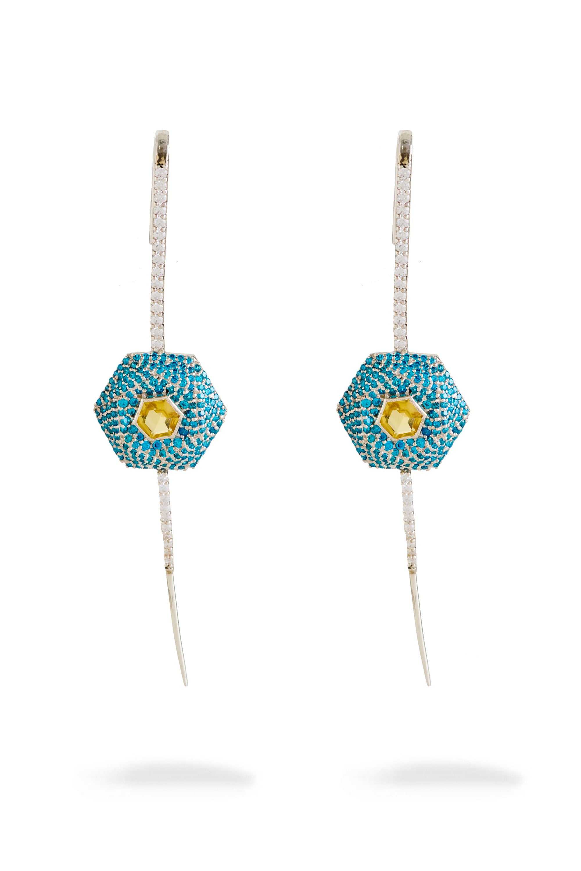 Kiyane Ear Pin