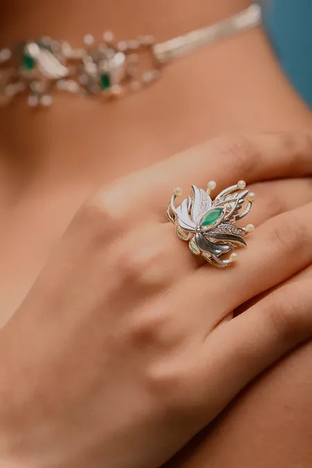 Wallflower ring